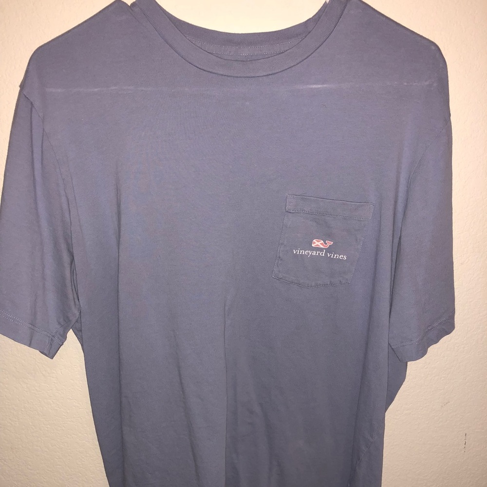 Vineyard Vines light blue tee